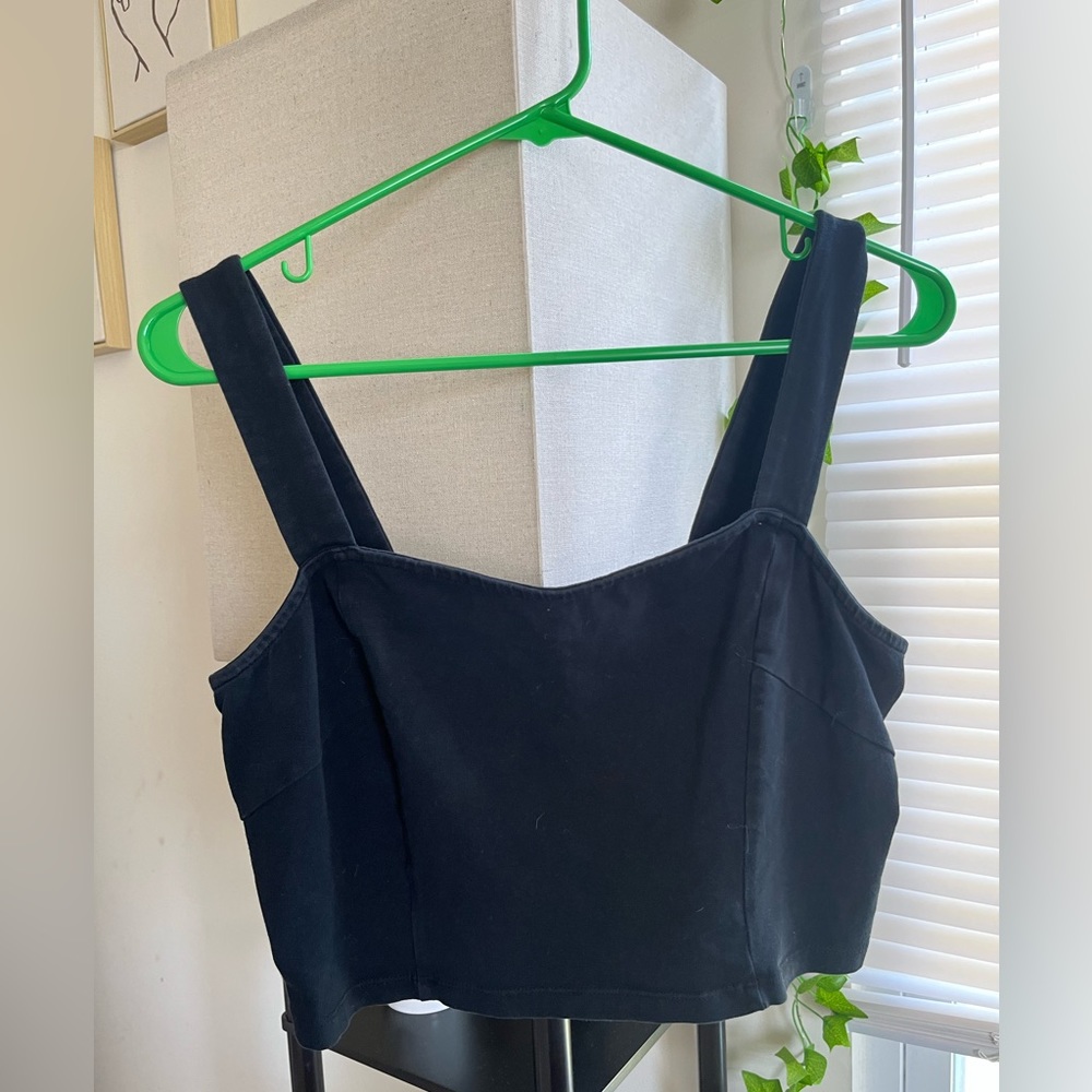 Cropped Tank Top